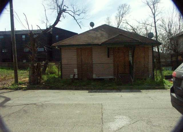 Property at 3012 Baer St, Houston, TX 77020