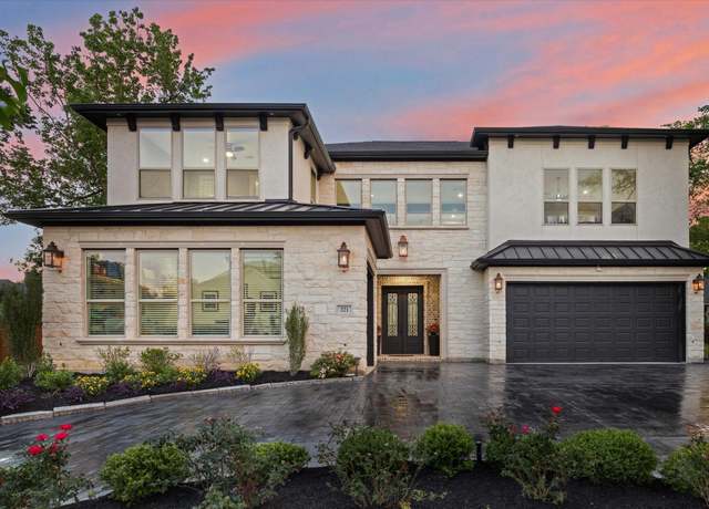 Property at 321 Waterford Way, Montgomery, TX 77356, 5 beds, 6 baths