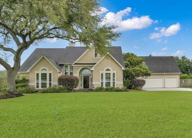 Property at 19731 Stone Lake Dr, Tomball, TX 77377, 5 beds, 3.5 baths