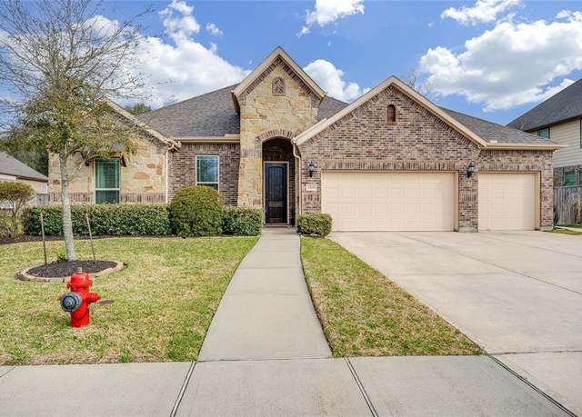 Property at 1416 Bowen Dr, League City, TX 77573, 4 beds, 3.5 baths