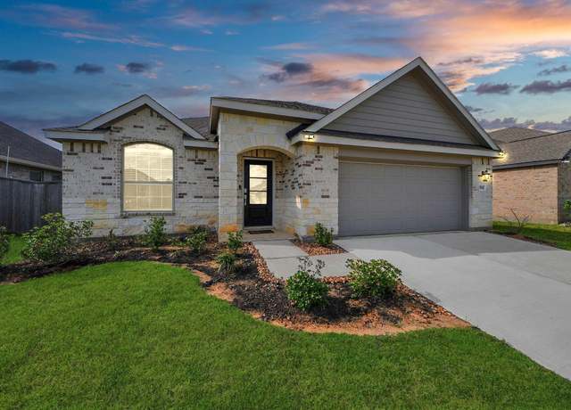 Property at 2947 Palominos Way, Conroe, TX 77301, 3 beds, 2 baths