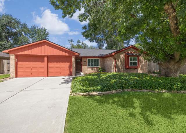 Property at 7539 Jason St, Houston, TX 77074, 3 beds, 2 baths