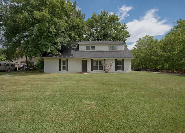 Property at 12219 Oakline Dr, Brookside, TX 77581, 5 beds, 3 baths