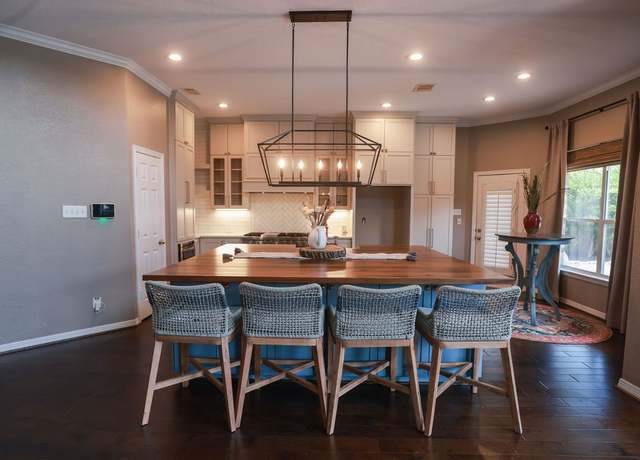 Property at 8411 Crescent Knolls Dr, Richmond, TX 77406, 4 beds, 3.5 baths