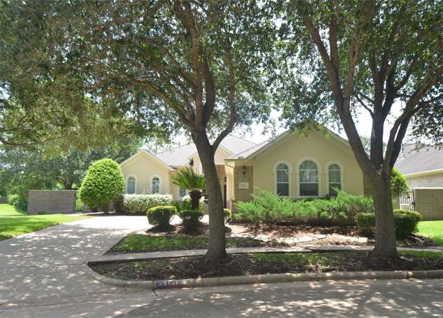 Property at 10122 Lost Hollow Ln, Missouri City, TX 77459, 3 beds, 2.5 baths