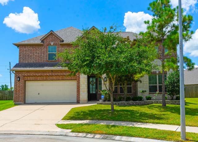 Property at 9938 Clear Diamond Dr, Rosharon, TX 77583, 5 beds, 3.5 baths