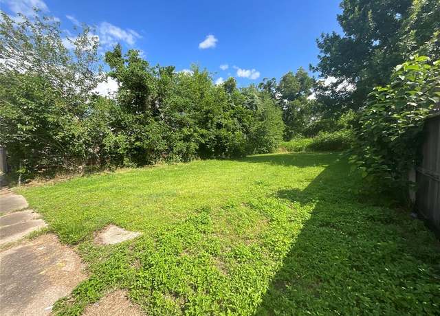 Property at 4806 Farmer St, Houston, TX 77020
