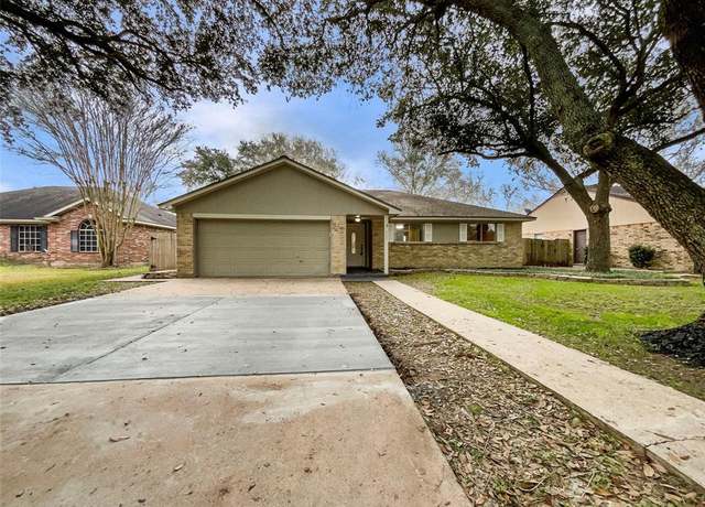 Property at 1909 Grant St, Rosenberg, TX 77471, 3 beds, 2 baths