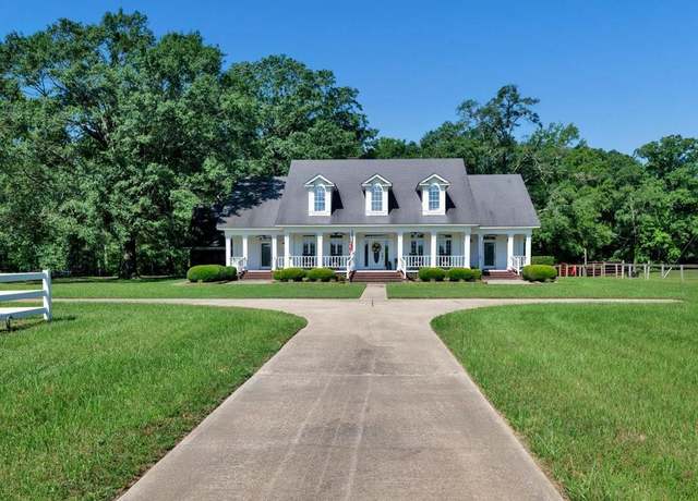 Property at 3134 US Highway 96 S, Center, TX 75935, 4 beds, 3.5 baths