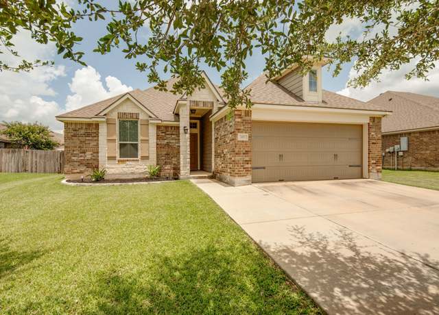 Property at 7418 Masters Dr, Navasota, TX 77868, 4 beds, 2 baths