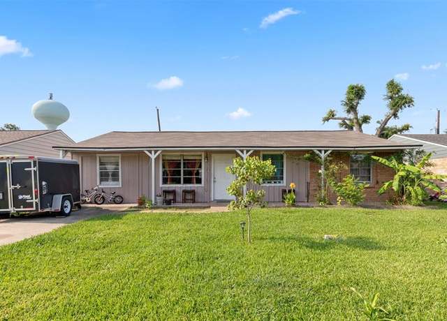 Property at 3814 Ripplebrook Dr, Houston, TX 77045, 4 beds, 2 baths