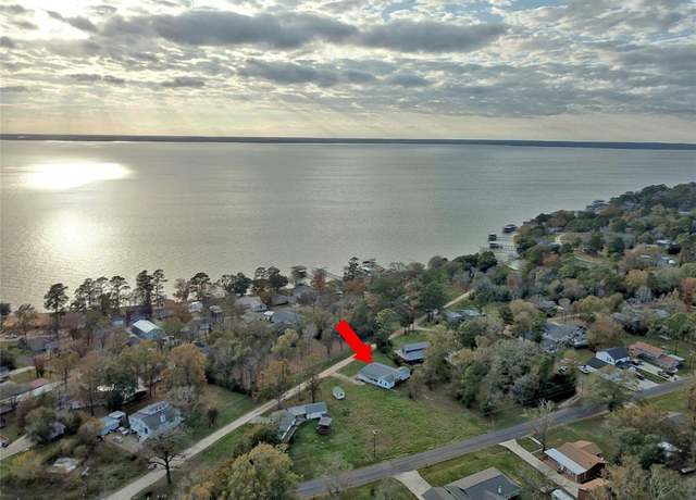 Property at 170 Mesa Verde, Livingston, TX 77351, 3 beds, 2 baths