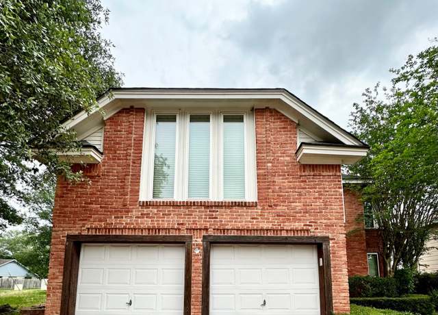 Property at 4842 Green Trail Dr, Houston, TX 77084, 3 beds, 2.5 baths