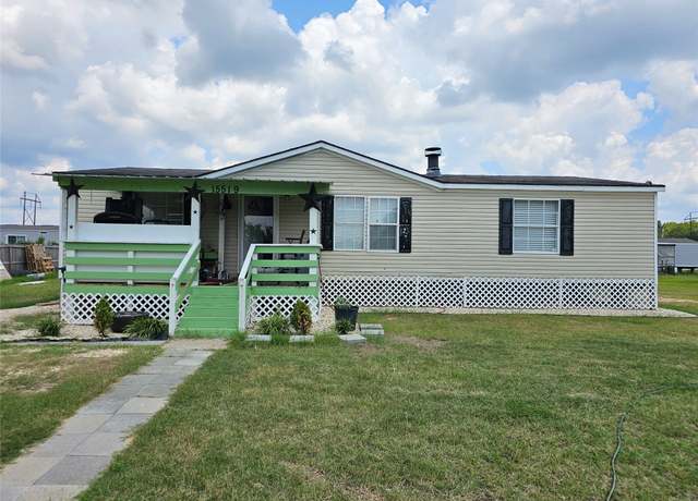 Property at 15519 Schank Rd, Conroe, TX 77306, 3 beds, 2 baths