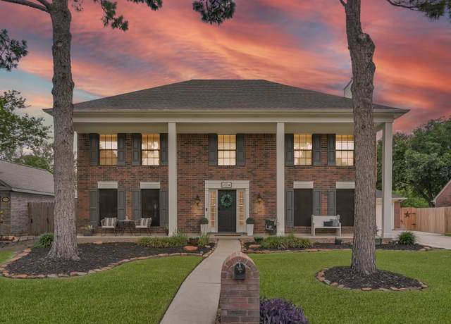 Property at 17214 Shadow Valley Dr, Spring, TX 77379, 4 beds, 2.5 baths