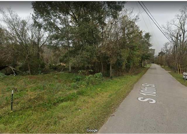Property at 0 S 10th St, Conroe, TX 77301