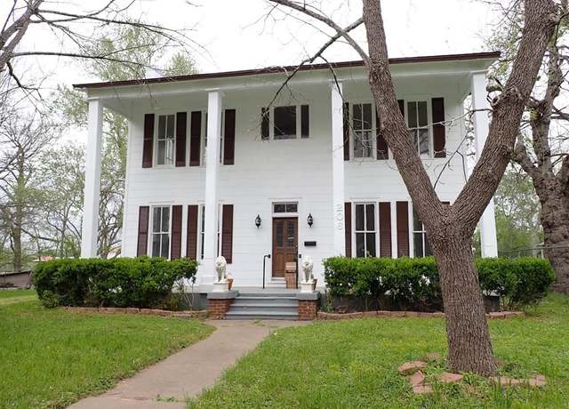 Property at 206 W 1st St, Wharton, TX 77488, 3 beds, 2 baths