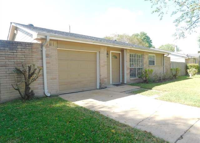 Property at 17002 Rippling Mill Dr, Sugar Land, TX 77498, 2 beds, 1 bath