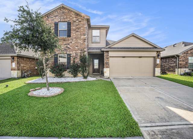 Property at 4046 Country Club Dr, Baytown, TX 77521, 4 beds, 3 baths