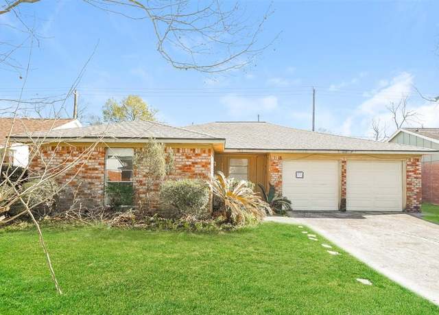 Property at 705 Littlewood St, Baytown, TX 77521, 3 beds, 2 baths