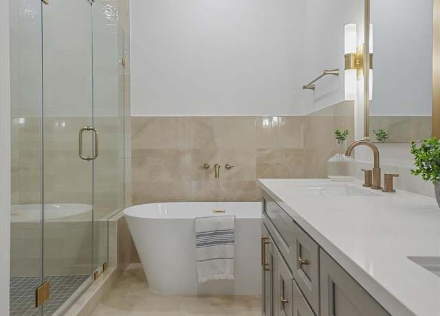 Property at 5018 Golden Forest Dr, Houston, TX 77091, 3 beds, 2.5 baths