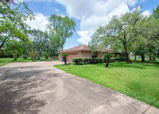 Property at 213 Gupton Ln, West Columbia, TX 77486, 3 beds, 2 baths