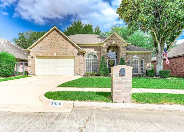 Property at 2930 Highland Lakes Dr, Missouri City, TX 77459, 3 beds, 2 baths