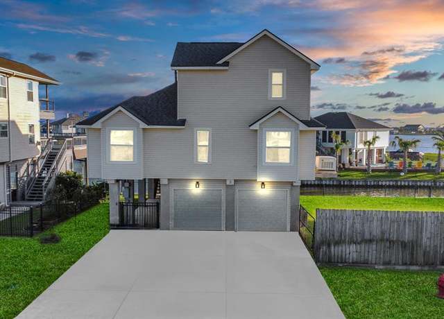 Property at 3 N Omega St, La Marque, TX 77568, 3 beds, 2.5 baths