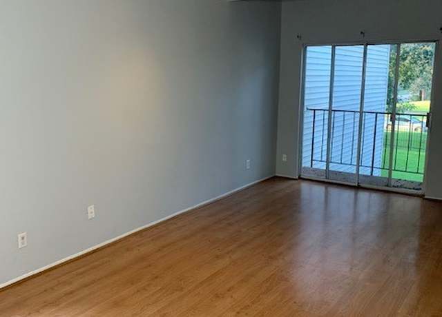 Property at 9809 Richmond Ave Unit A14, Houston, TX 77042, 1 bed, 1 bath