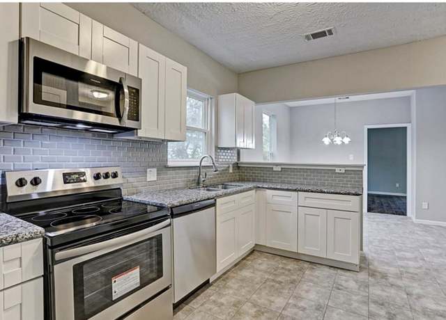 Property at 4137 Galesburg St, Houston, TX 77051, 3 beds, 2 baths