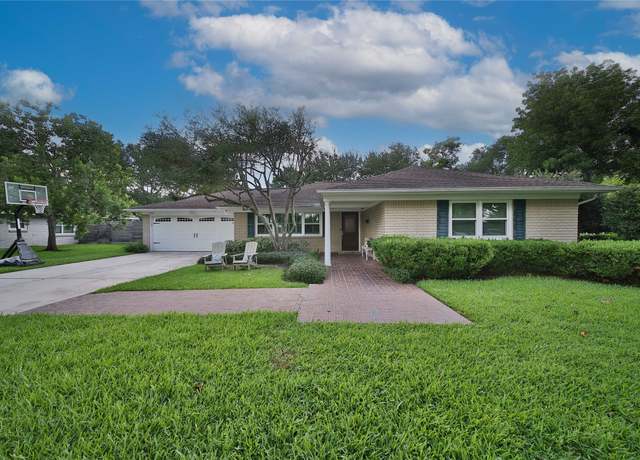 Property at 1626 Springwood Dr, Houston, TX 77055, 3 beds, 2 baths