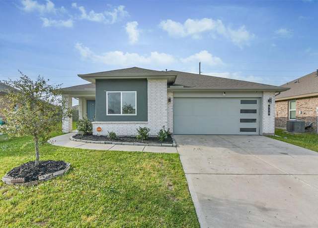 Property at 918 Betsy Hill Dr, Rosharon, TX 77583, 3 beds, 2 baths
