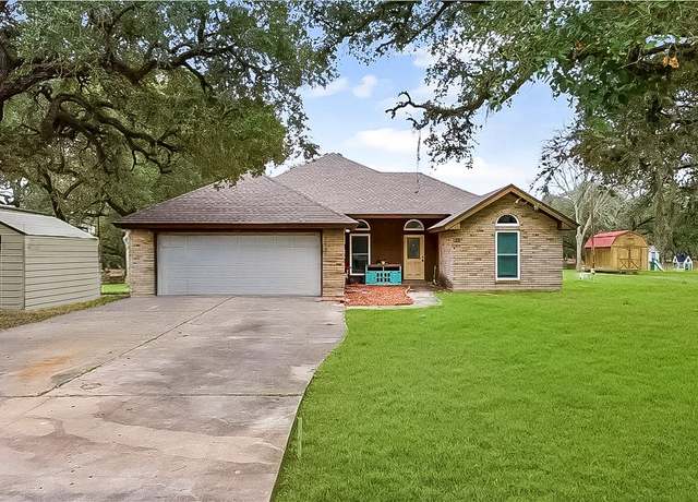 Property at 839 Live Oak Dr, Inez, TX 77968, 3 beds, 2.5 baths