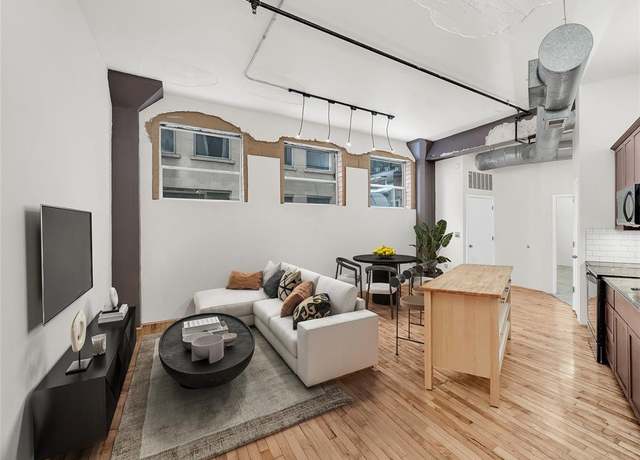 Property at 705 Main St #313, Houston, TX 77002, 2 beds, 1 bath