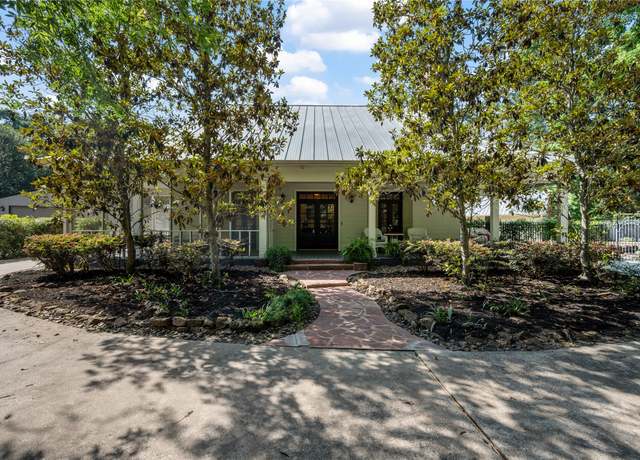 Property at 30011 Commons Forest Ct, Huffman, TX 77336, 3 beds, 4 baths