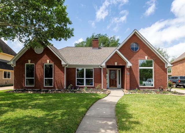Property at 2414 Shoal Creek Dr, League City, TX 77573, 4 beds, 2 baths