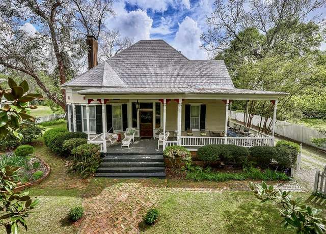 Property at 212 W Robert Toombs, Washington, GA 30673, 2 beds, 2 baths