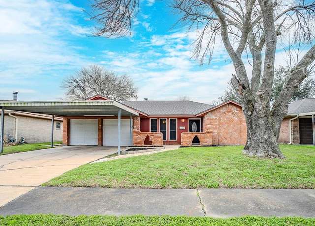 Property at 1206 Kitty St, Deer Park, TX 77536, 3 beds, 2 baths