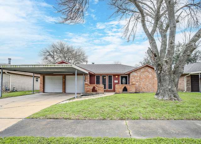 Property at 1206 Kitty St, Deer Park, TX 77536, 3 beds, 2 baths