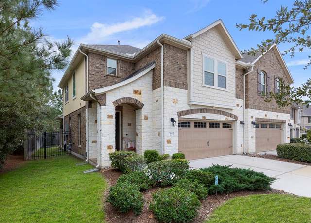 Property at 22 Heirloom Garden Pl, The Woodlands, TX 77354, 3 beds, 2.5 baths