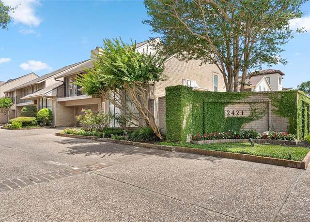 Property at 2421 Potomac Dr Unit C, Houston, TX 77057, 3 beds, 2.5 baths