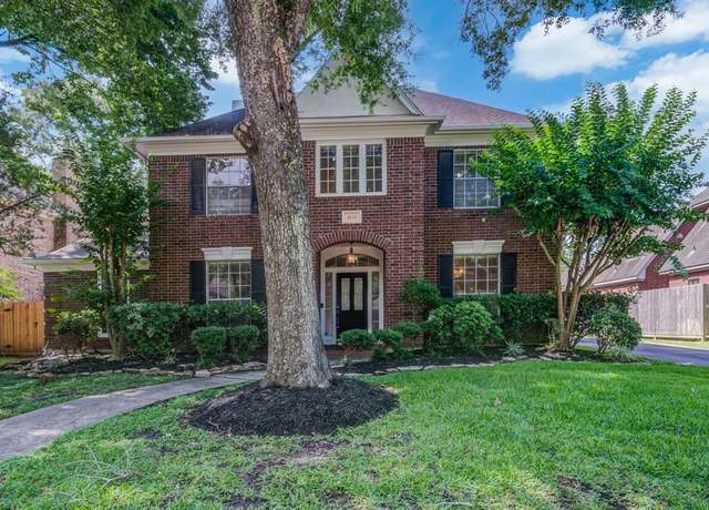 Property at 4226 Roaring Rapids Dr, Houston, TX 77059, 4 beds, 3.5 baths