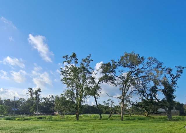 Property at 32742 & 32802 Bayou Bnd, Richwood, TX 77515