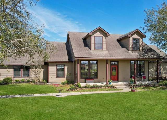 Property at 10007 County Road 168, Alvin, TX 77511, 3 beds, 2 baths