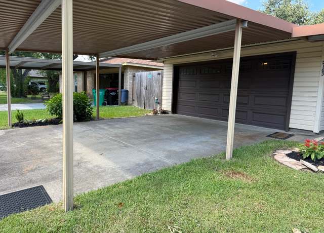 Property at 5103 Cinnamon Ln, Baytown, TX 77521, 3 beds, 2 baths