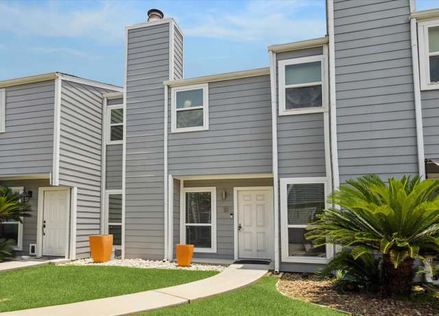 Property at 5807 Beverlyhill St #10, Houston, TX 77057, 2 beds, 2.5 baths