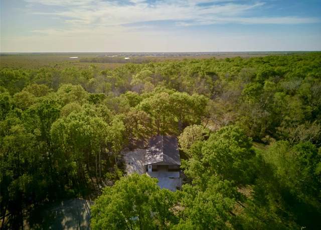 Property at 7018 S Oak Bnd, Alvin, TX 77511
