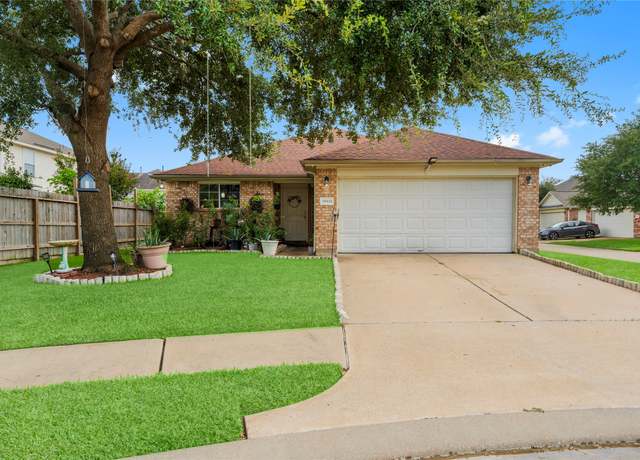Property at 19111 Deep South Ct, Katy, TX 77449, 3 beds, 2 baths
