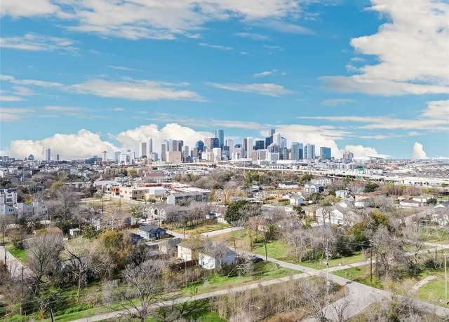 Property at 2701 Delano St, Houston, TX 77004, 2 beds, 1 bath