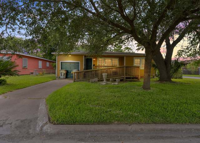 Property at 1628 56th St St, Galveston, TX 77551, 2 beds, 1 bath